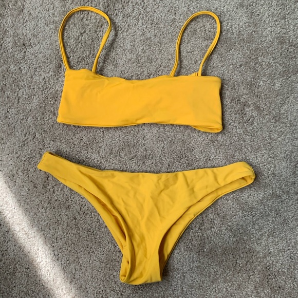 gold bikini - Picture 1 of 1